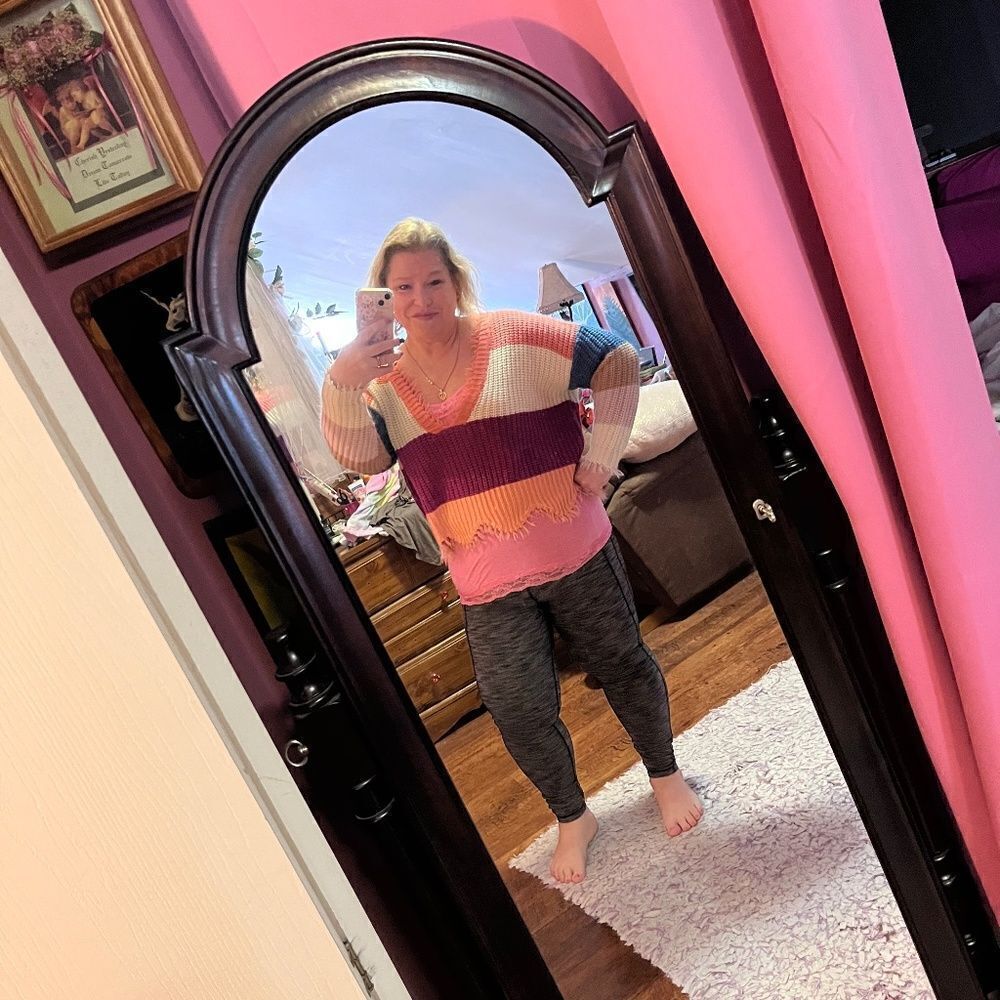 Macaron Cropped Sweater Colorful Small But really an XL Colorful - Picture 4 of 16
